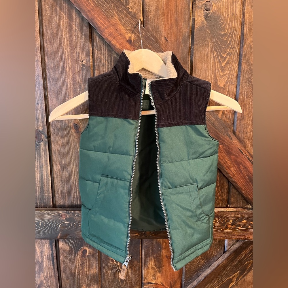 Carters boys vest 5t